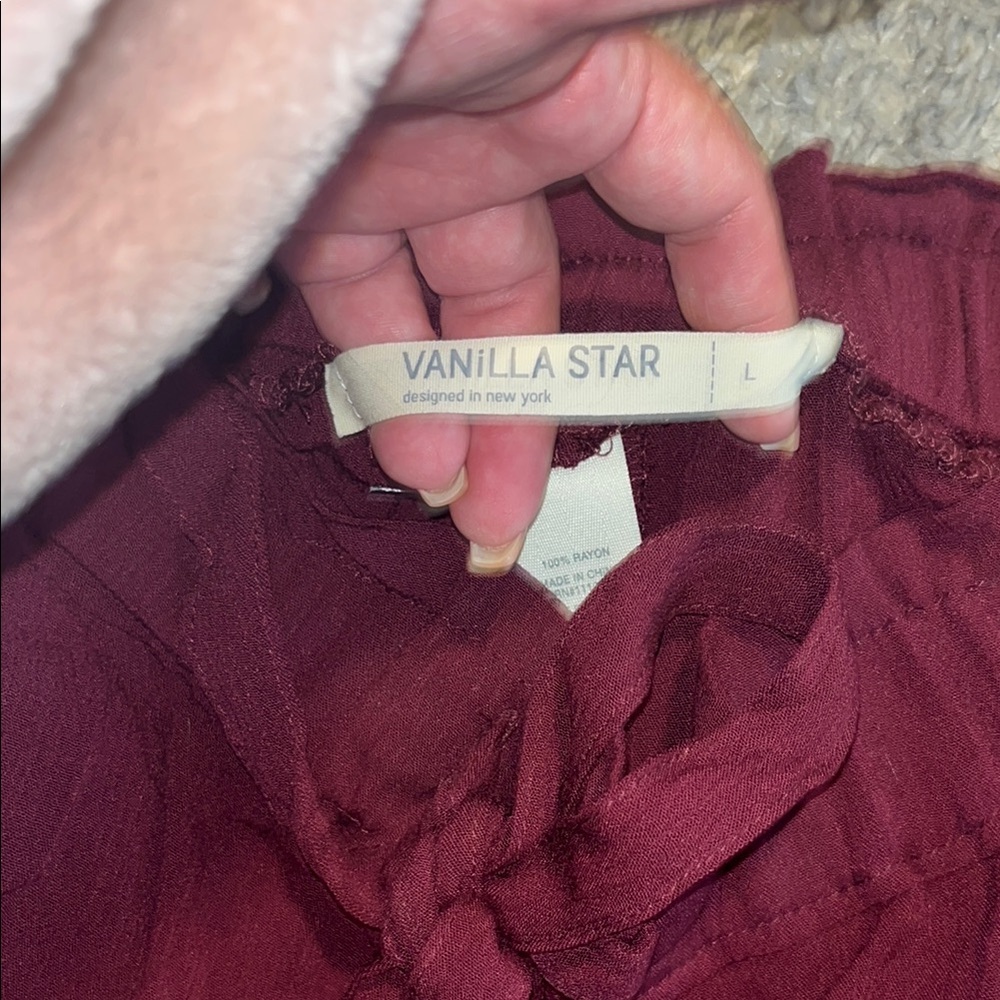 Burgundy Ruffle Shorts - Picture 3 of 3